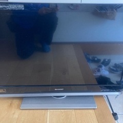 32インチAQUOSテレビ