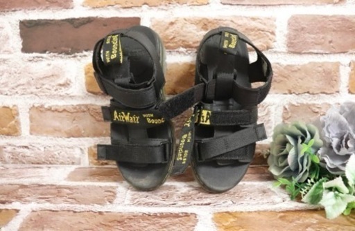ドクターマーチン　Dr. Martens　キッズサンダ