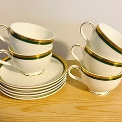 Noritake 深緑＆ゴールド　カップ＆ソーサー（5客セット）