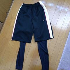 NIKE とUNIQLO