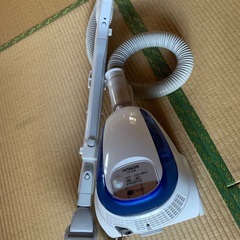 掃除機（HITACHI 2013製