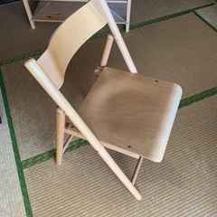 ブナ材の折りたたみ椅子（無印良品