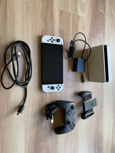 ニンテンドースイッチ　el プロコン付き