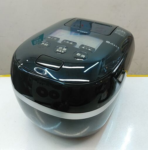 品質保証☆配達有り！23000円(税別）タイガー 3合炊き 土鍋かまど炊き 圧力IHジャー 炊飯器 2022年製