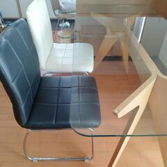 ガラス　ダイニングテーブル＆椅子2脚