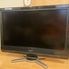 シャープ　32インチ　液晶テレビ