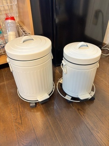 ペール缶風 ゴミ箱(可動ボード付き)
