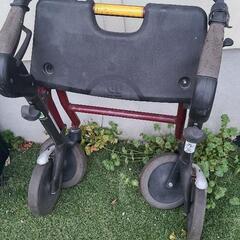 介護　お年寄りに　折り畳み式簡易車椅子