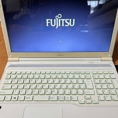FUJITSUパソコンWindows11搭載✨ノートパソコン