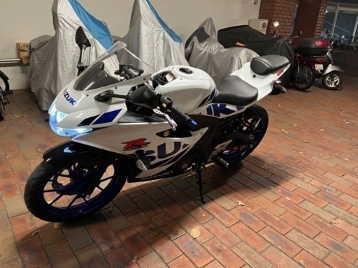 【スズキ　GSX-R125  絶好調　大人カスタム　人気車両　実働車　ABS付き