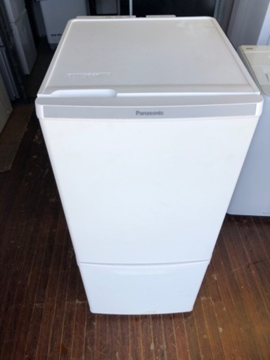 福岡市内配送設置無料　2020年式　パナソニック 冷蔵庫 幅48cm 138L マットバニラホワイト NR-B14DW-W 2ドア 右開き 自動霜取り 大きめ冷凍室 LED照明