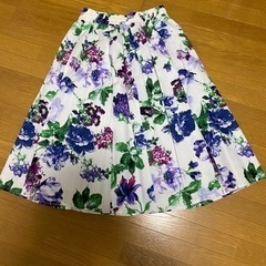 花柄スカート