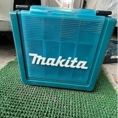 最終値下げ makita震動ドリル HP1640F  