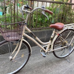 ８年前に購入した自転車（後輪修理必要）