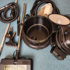 業務用掃除機　アメリカ製　強力パワーです。試運転で使用のみ！