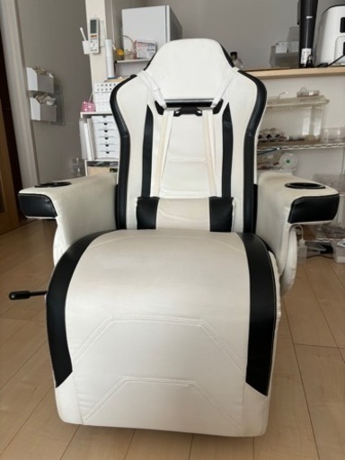 ゲーミングチェア一決まりました