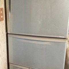 引取者決定しました【無料】冷蔵庫　427L 2011年　TOSHIBA