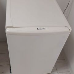 小型冷蔵庫（Panasonic NR-A80W-W)