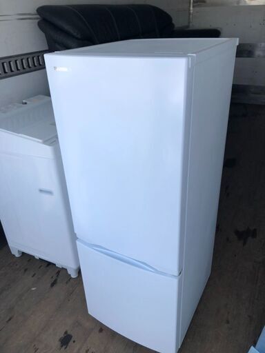 北九州市内配送無料店2023年式東芝 セミマットホワイト GR-U15BS  