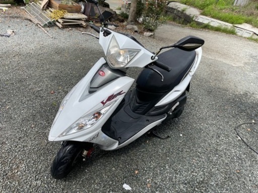 キムコ　KYMCO VJR  125 Fi ホワイト・インジェクション　バイク　自賠責あり