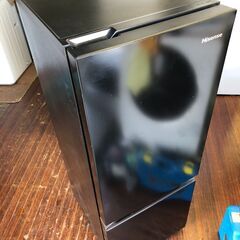 2022年式　ハイセンス 冷蔵庫 幅48.1cm 162L ブラック HR-D15FB 