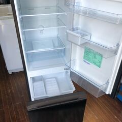 2022年式　ハイセンス 冷蔵庫 幅48.1cm 162L ブラック HR-D15FB 