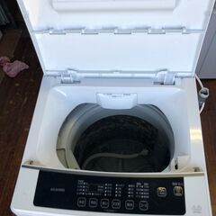 北九州市内配送無料店2020年式　アイリスオーヤマ 上面 洗濯機 6kg 全自動 1人暮らし まとめ洗い 毛布 部屋干し お急ぎコース ステンレス槽 IAW-T602E