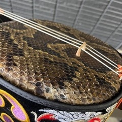 三線　沖縄　蛇皮　爪付き