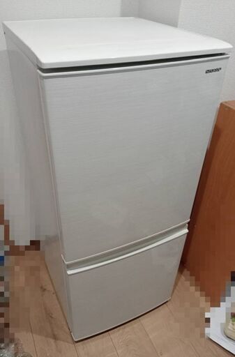 2019年　Sharp 冷凍冷蔵庫　4月29日か30日の午前中引き渡し希望