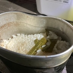 久高島の海水で塩づくり体験🧂 （神の塩）と自然栽培米炊飯 - ものづくり