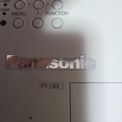 Panasonic液晶プロジェクター2台！！