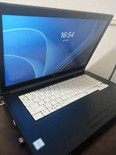 富士通 　高性能第6世代Core i7搭載　メモリ大容量16G CD/DVD/読み書き　高速SSD240G搭載 大画面15.6インチ　USB3.0 27