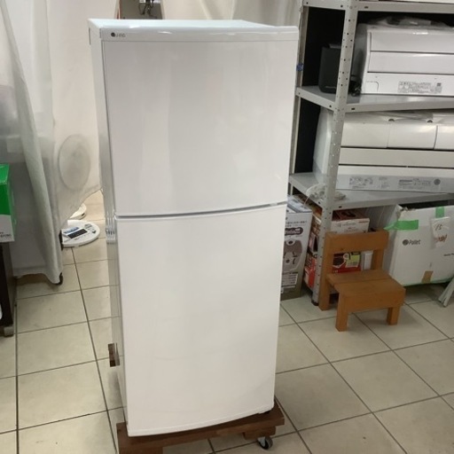 U-ING  ユーイング　冷蔵庫　UR-F140J  2018年製 140L