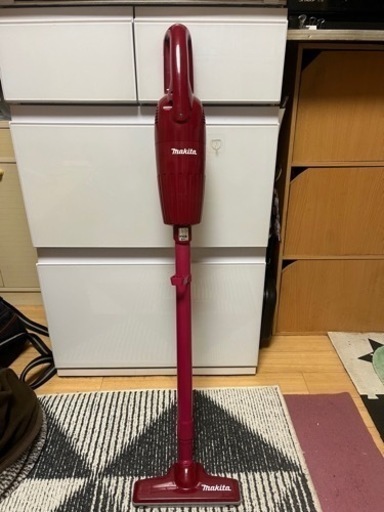 ️最終値下げ️　マキタ掃除機　充電式コードレスクリーナー CL110D
