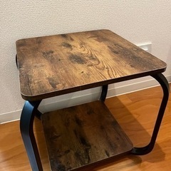 家具 テーブル コーナー、サイドテーブル　無料