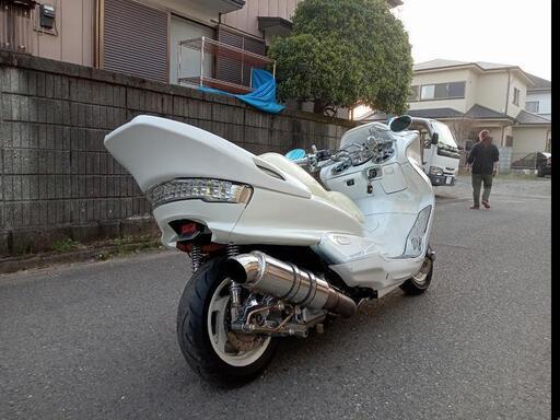 (売約済)ヤマハ　マジェスティ250C　白　ローダウンカスタム　19500キロ 売約済)ヤマハ マジェスティ250C 白 ローダウンカスタム 19500キロ