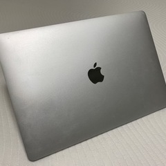 MacBook Pro 13-inch, 2017, Two Thunderbolt 3 ports