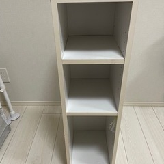 【無料】白い本棚　