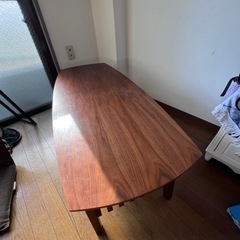ウッドテーブル　家具　机