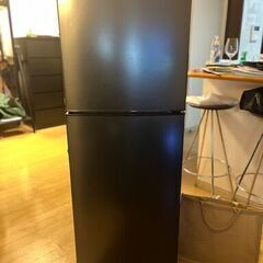 MAXZEN 冷蔵庫 小型 2ドア 138L コンパクト 右開き...