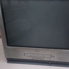 VHSビデオデッキ付きテレビ