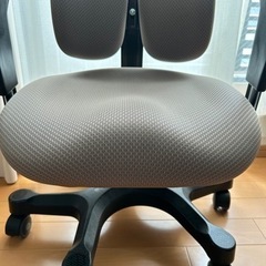 DUOREST オフィスチェア ベージュ 腰痛対策 リモートワーク　