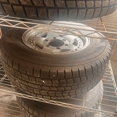 DUNLOPダンロップ　冬タイヤ４本　215/70R15