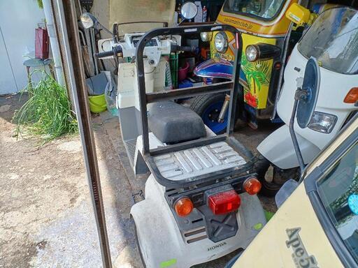 倉庫整理中　部品取り　4ストジャイロX　活用してください。 倉庫整理中 部品取り 4ストジャイロX 活用してください。