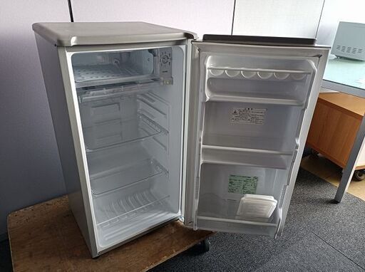 良品　AQUA 冷蔵庫　AQR-8G『S』 2019年製 良品AQUA 冷蔵庫AQR-8G『S』 2019年製
