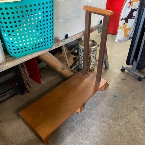 介護用品　手すり付き踏み台