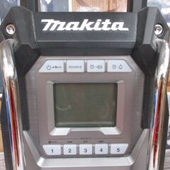 マキタ　makita　MR002G　充電式ラジオ　アダプタ無し　本体のみ　10.8-40V　【ハンズクラフト宜野湾店】