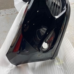 ZSU60W ZSU65W AVU65W 前期 ハリアー ハイブリッド 純正フロントバンパー ブラック　黒　ソナー穴無