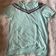 130 女児 Tシャツ