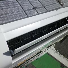 日立　程度良好　6～8畳用エアコン　RASーL22JE7-W　2019年 ステンレスクリーン 